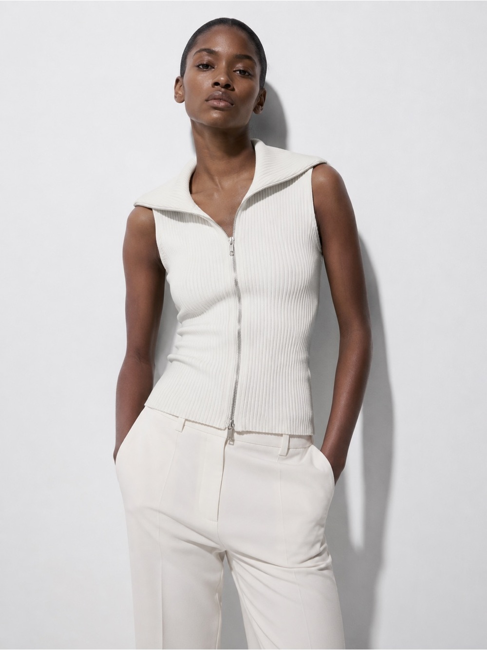 Zara Ribbed Zipper Sleeveless Top